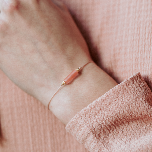 Szary geometryczny minimalistyczny wzruszający Wpis na Instagram - 2025-03-13T015550.262.png